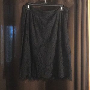 Simply styled black lace skirt - xl